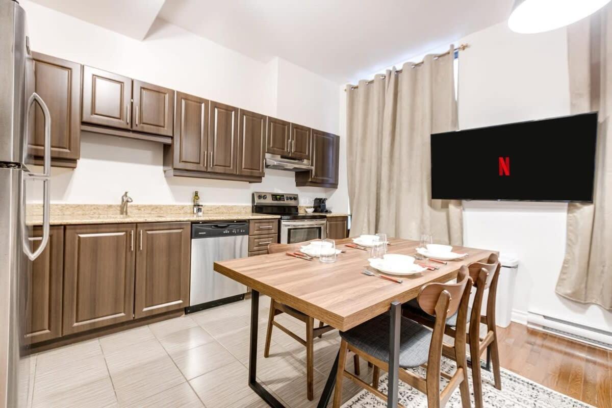 M11 - The Cozy Suite 2Br Prime Location Downtown Montréal Esterno foto